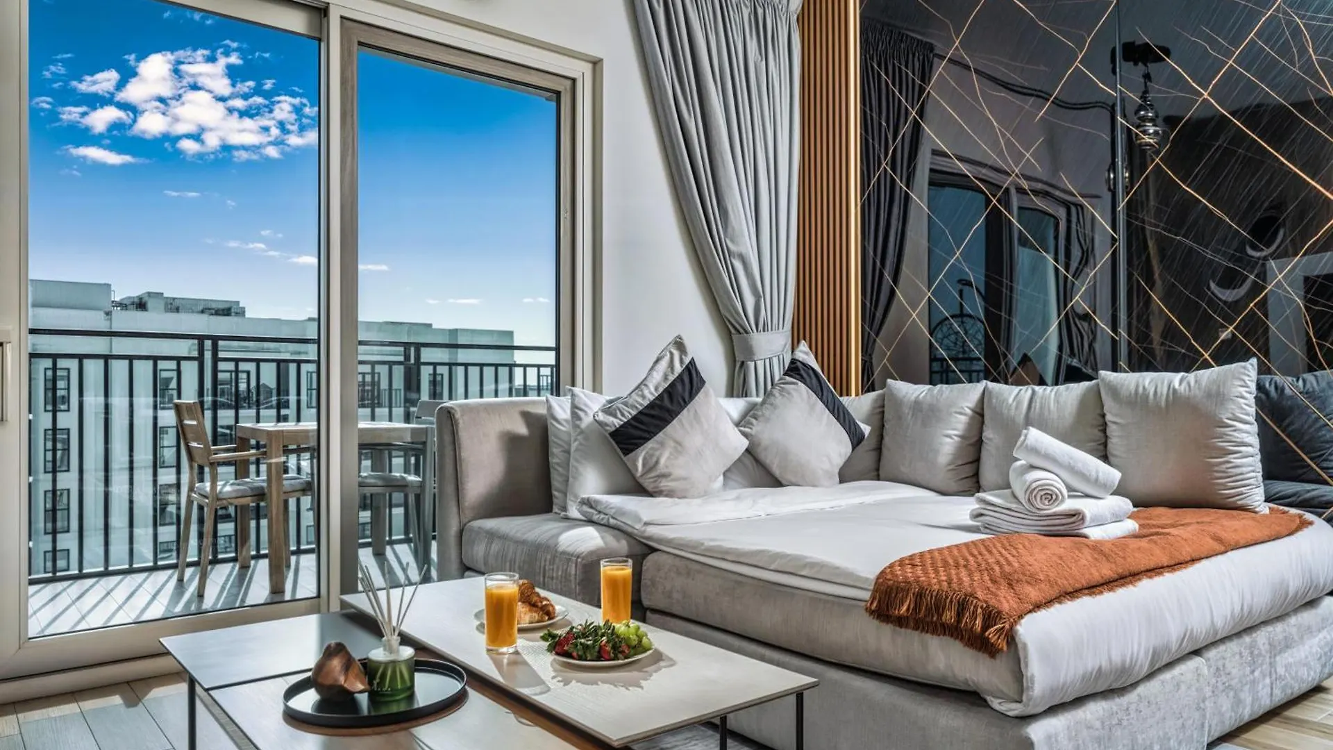Perfectly Located Apt Near Yas Mall & Ferrari World Abu Dhabi Apartment