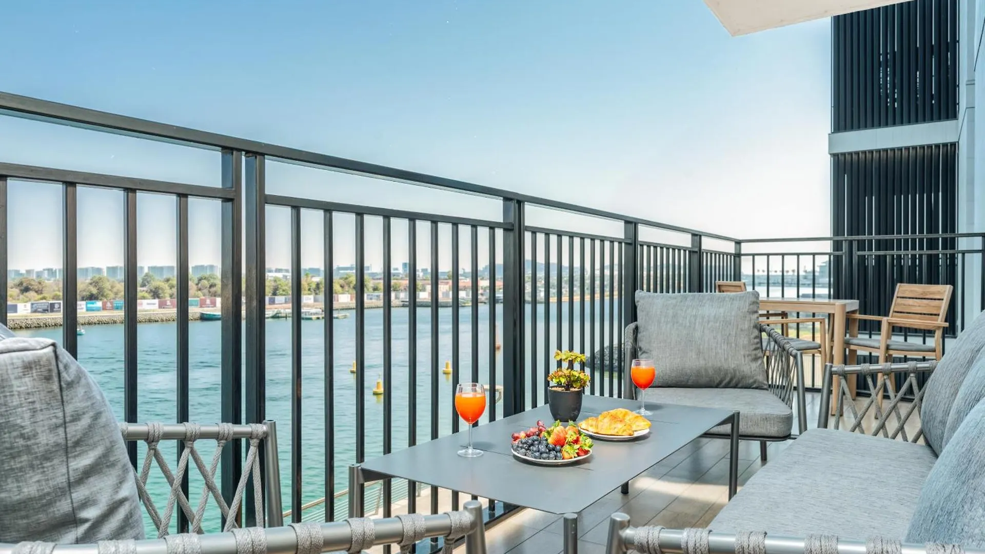 Perfectly Located Apt Near Yas Mall & Ferrari World Abu Dhabi